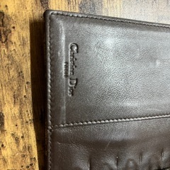 DIORの手帳カバーの画像