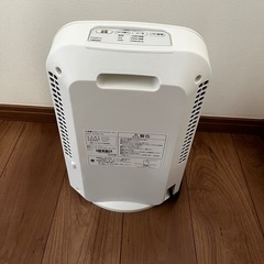 アイリスオーヤマ　ファンヒーター
の画像