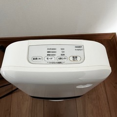 アイリスオーヤマ　ファンヒーター
の画像