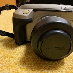 古いカメラ(フィルム)の画像