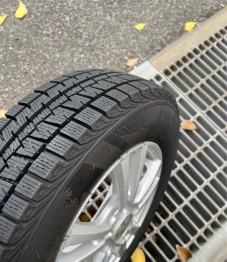 スタッドレスタイヤ４本  
145/80 R13