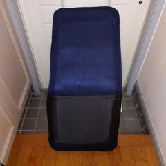 カインズ　リクライニングできるコンパクト座椅子の画像