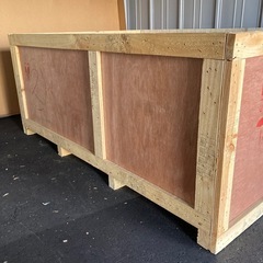 輸出輸入のパレット型大箱の画像