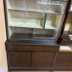 【無料】食器棚　木製　土日で取りに来れる方　12/14まで