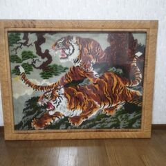 【無料】タイガー虎の絵　編み物  籐の額の画像