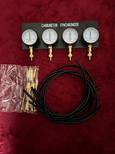 新品未使用　デイトナ　4連バキュームゲージ