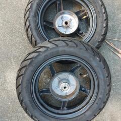 VINOアルミホイール　タイヤの画像