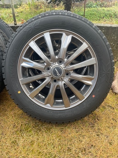 【決まりました】スタッドレス　155/65r14 4本　バリ山