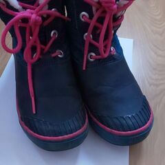 KEENスノーブーツ