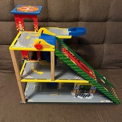 kidkraftパーキングの画像