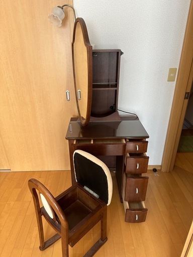 ドレッサー