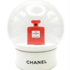 CHANEL シャネル♥スノードーム♥ No.5 香水♦モチーフ インテリア♦ オブジェ♦置物 オーナメント♦シャネル♦No.5 香水サンプル1.5ml♦CHANEL シャネル クリスマスチャーム 2点♥ノベルティの画像