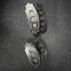 車　フロントブレーキパッドの画像