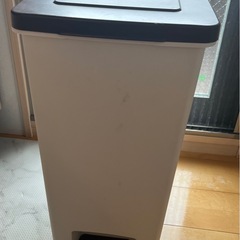 ゴミ箱　45L