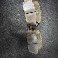 車　フロントブレーキパッドの画像