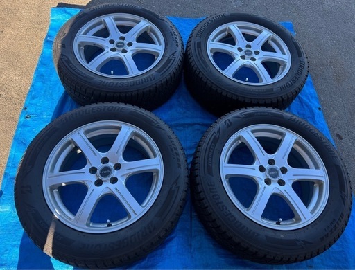 アルファードアルミホイールとブリヂストンスタッドレスタイヤ