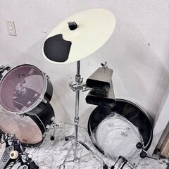  20576  ドラムセット ジャンク品 Pearl/RHYTHM   ◆大阪市内・東大阪市他 6,000円以上ご購入で無料配達いたします！◆ ※京都・高槻・枚方方面◆神戸・西宮・尼崎方面◆生駒方面、大阪南部方面　それぞれ条件付き無料配送あり！            の画像