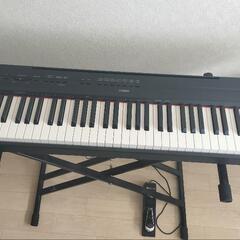 電子ピアノ　ヤマハP-115　スタンド・ペダル付