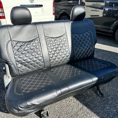 200系ハイエースGLセカンドシート