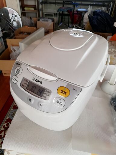 炊飯器 タイガー炊きたて JBH-G101  5.5合炊き