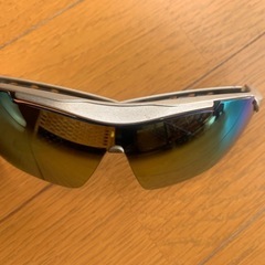 【今週300円】「レインボーの様なサングラス🌈」