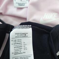 ☆ほぼ新品同様・値下げ☆ NIKE ジャージ 上下セット 140 セットアップ ナイキ 女児 女の子 キッズ ガールズ ピンク×ブラック スポーツウェア 運動着 部屋着 パジャマの画像