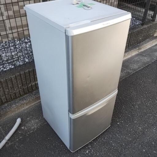 Panasonic　冷蔵庫　NR-B149W-S （0）