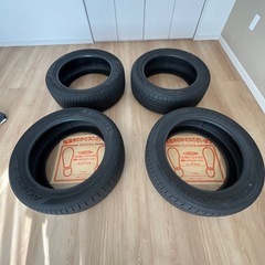 RAV4 19インチ純正タイヤ　ほぼ新品235/55R/19