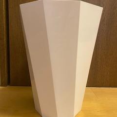 白 ゴミ箱