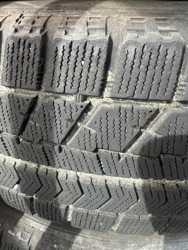 日産セレナスタッドレスタイヤ195/65Ｒ15
