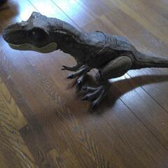 ティラノサウルス2体