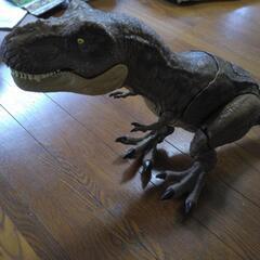 ティラノサウルス2体の画像