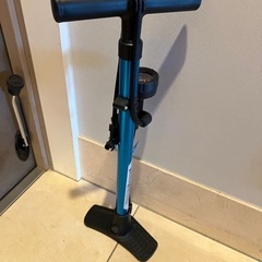 圧力計付き自転車用空気入れ