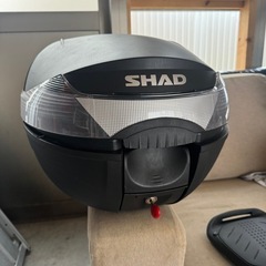 バイク　リアBOX SHAD SH33