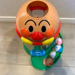 アンパンマン にぎって! おとして! くるコロタワーの画像