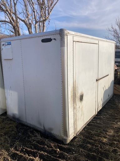 1.5か２トントラック　箱　現物確認いつでもOK！　設置運搬ご相談下さい。