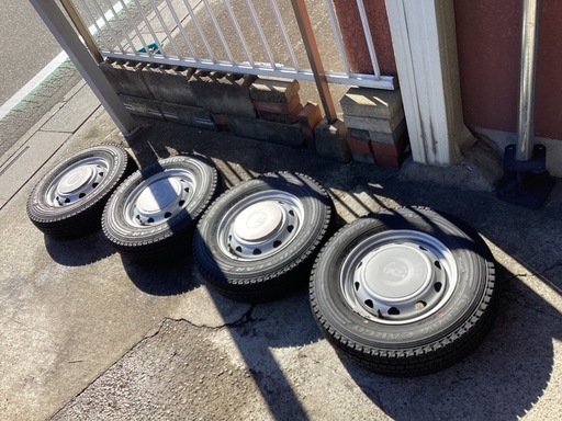 【鉄ホイール付きスタットレスタイヤ】　GOODYERR STUDLESS