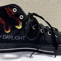（公式）Dead by Daylight オリジナルスニーカーの画像