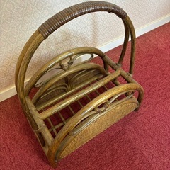 温かみのあるブック収納の画像