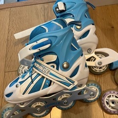 ローラースケート　ローラーブレード