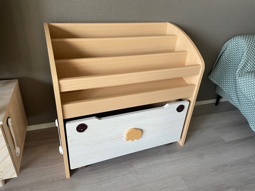 値下げしました★子供用絵本棚、おもちゃ箱