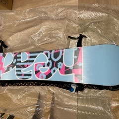 スノーボードの板とブーツ