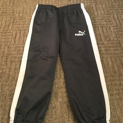 値下げしました。PUMA上下セット110センチの画像