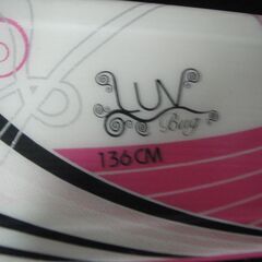 セール中につき、通常特価6,578円より半額きの3,289円!　SALOMON サロモン　スキー板　136ｃｍ　LUV Bug　冬　ウィンタースポーツ　スポーツ用品の画像