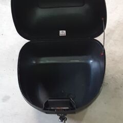 GiVi リアボックス黒の画像