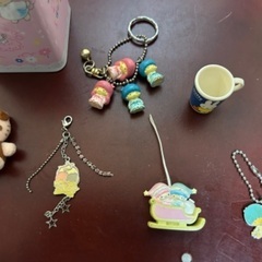 サンリオ　Sanrio キキララ　ハローキティ　ストラップ　ペン立て　手鏡の画像