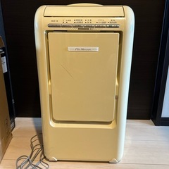 衣類乾燥・除湿・冷風機 Air Neuve トヨトミ