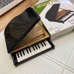 カワイ　ミニピアノ