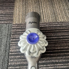（決まりました🙇‍♀️）😊ジャンク品　ダイソンDC62😊　お引き取りの早い方優先とさせて頂きます🙇‍♀️の画像