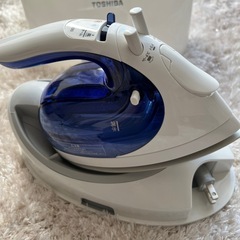 スチームアイロン　TOSHIBA TA-FV430　の画像